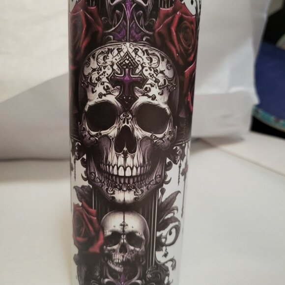 GLOW IN THE DARK SKULL 20oz TUMBLER WITH STRAW NEW - Picture 2 of 5